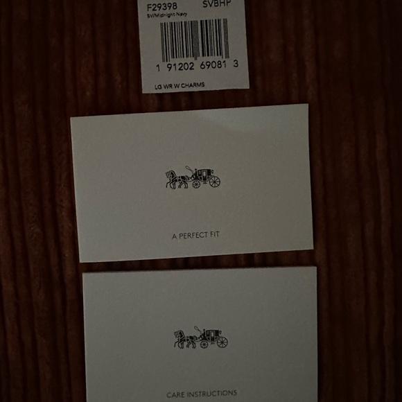 COACH - WRISTLETS - Picture 4 of 4